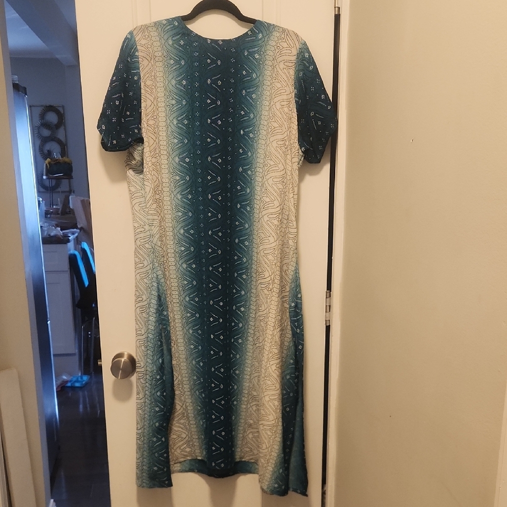Chic Teal and Cream Kurta Tunic